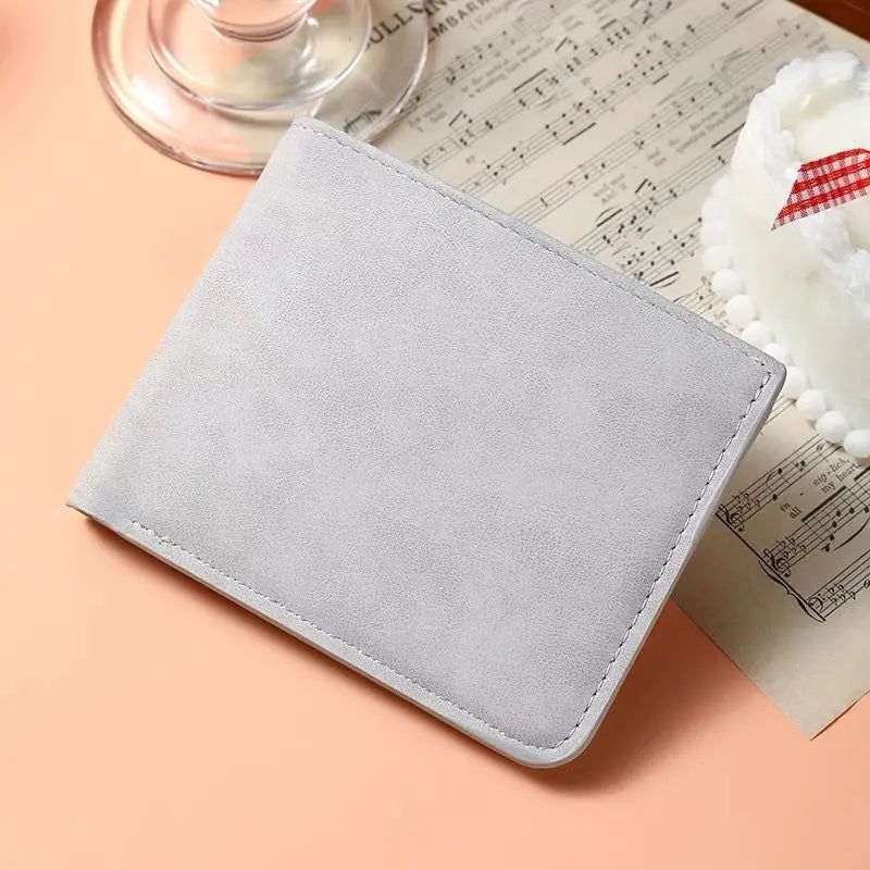 Ultra-Thin Retro Men's Card Wallet - Lightweight & Multi-Card Capacity