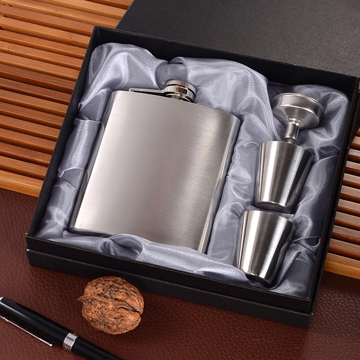 8oz Leather-Wrapped Stainless Steel Hip Flask – Whiskey & Wine Bottle Gift Set ASSORTED