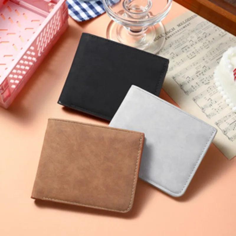 Ultra-Thin Retro Men's Card Wallet - Lightweight & Multi-Card Capacity
